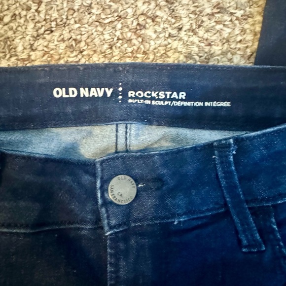 Old Navy Rockstar Super-stretch Jeans - Picture 3 of 11